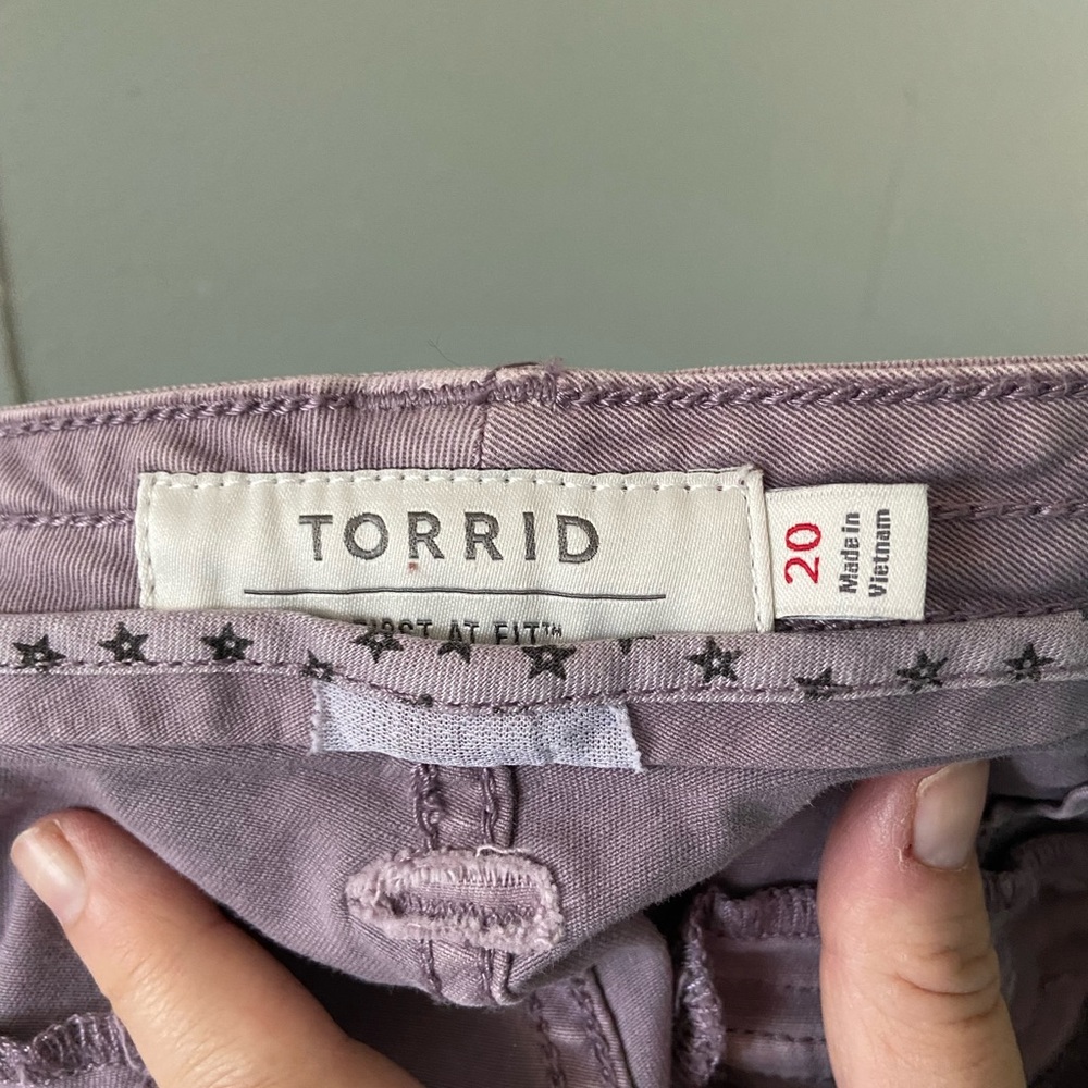 Torrid size 20 euc ✌🏻Like new, no pilling, no stains, no fading